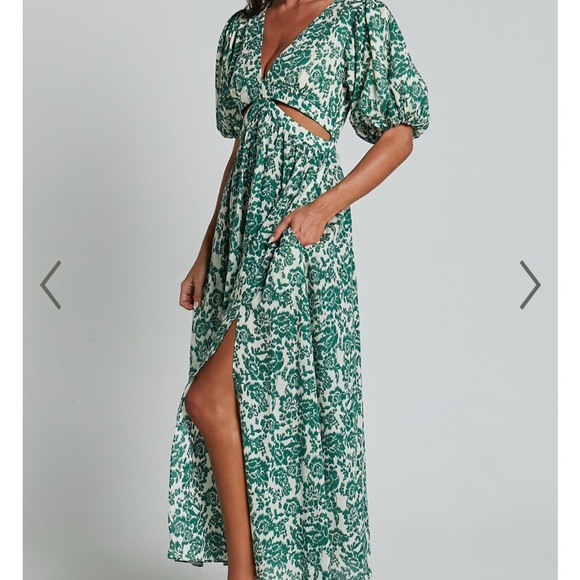 NELLI MIDI DRESS - SHORT SLEEVE CUT OUT DRESS IN GREEN SILHOUETTE - Picture 2 of 5